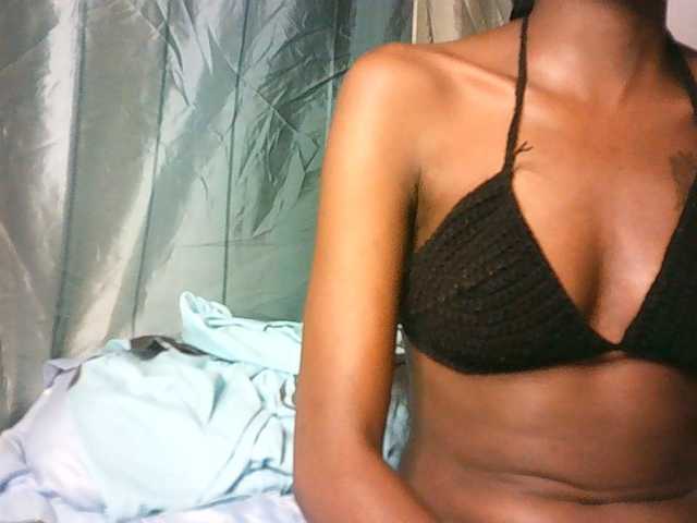 badassebony live cam on BongaCams