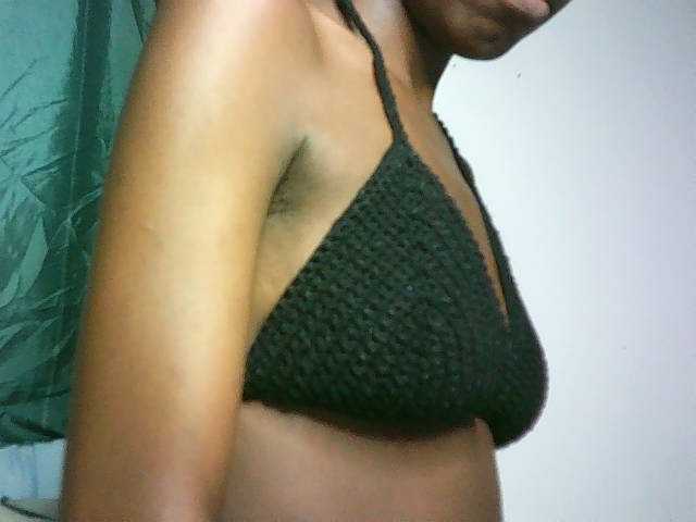 badassebony live cam on BongaCams