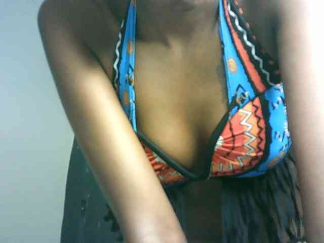 Modella: blackebony100