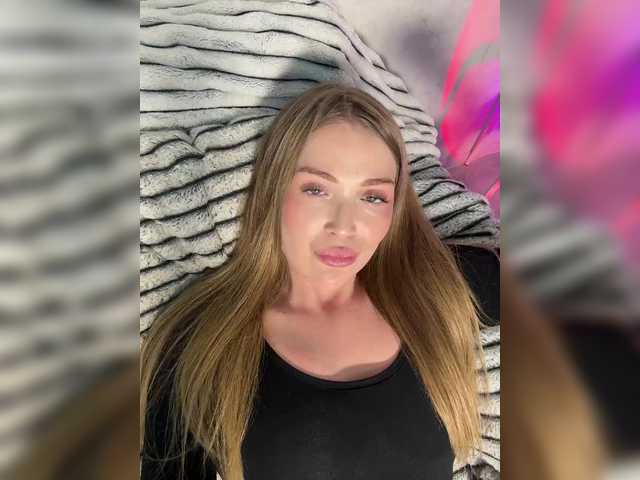 MILEDIUM live cam on BongaCams