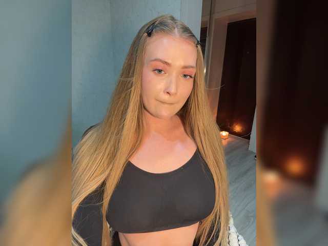 MILEDIUM live webcam show