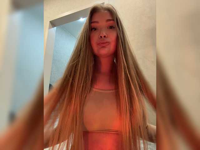 MILEDIUM live cam on BongaCams