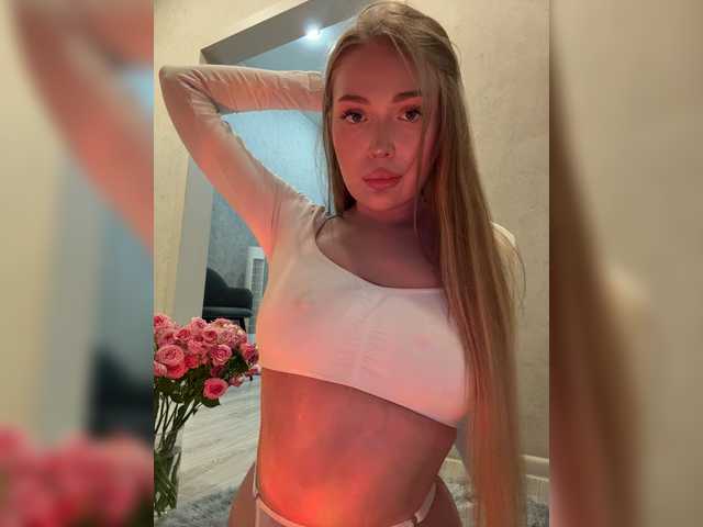 MILEDIUM live cam on BongaCams