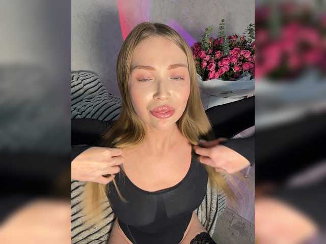 MILEDIUM live cam profile preview on bongacams