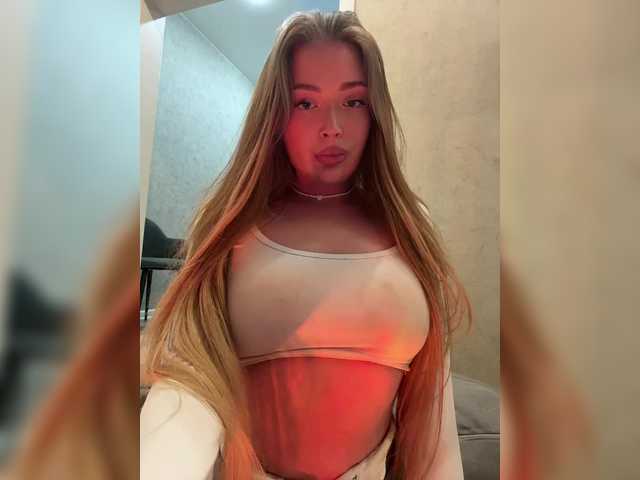 MILEDIUM live cam on BongaCams