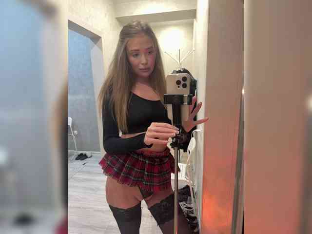 MILEDIUM Sex Cam Show