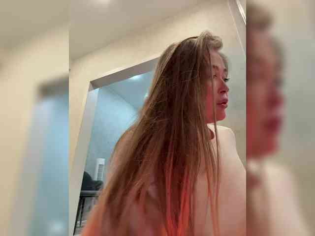 MILEDIUM's webcam live show