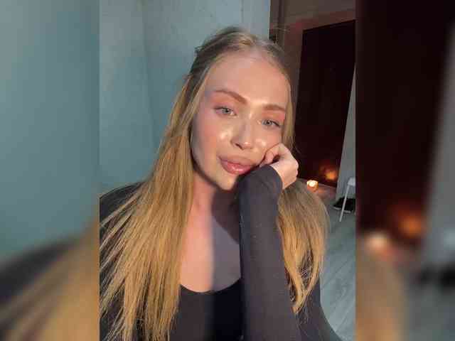 MILEDIUM Sex Cam Show