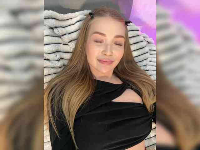 MILEDIUM Live Webcam on BongaCams