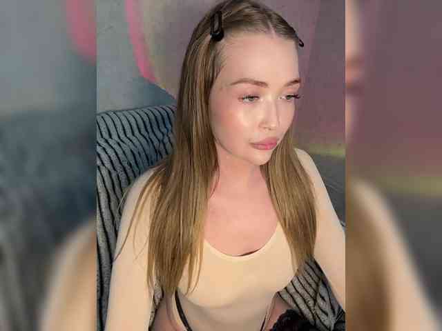 MILEDIUM Live Webcam on BongaCams