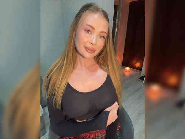 MILEDIUM Sex Cam Show