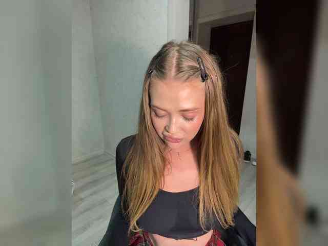 MILEDIUM Sex Cam Show