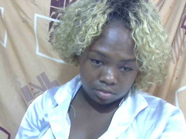 Pinay-Sexy live cam on BongaCams