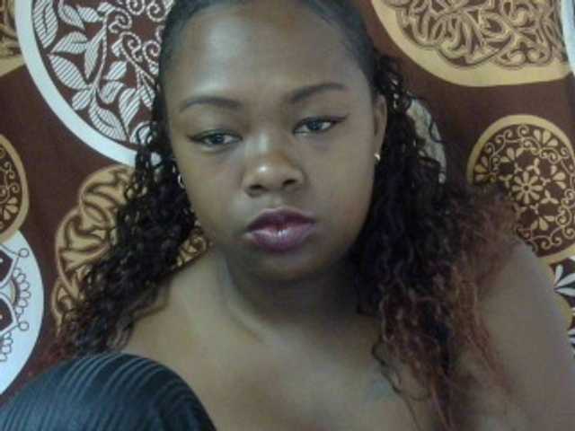Pinay-Sexy live cam on BongaCams