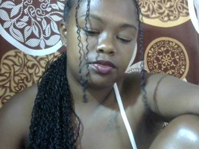 Pinay-Sexy live cam on BongaCams