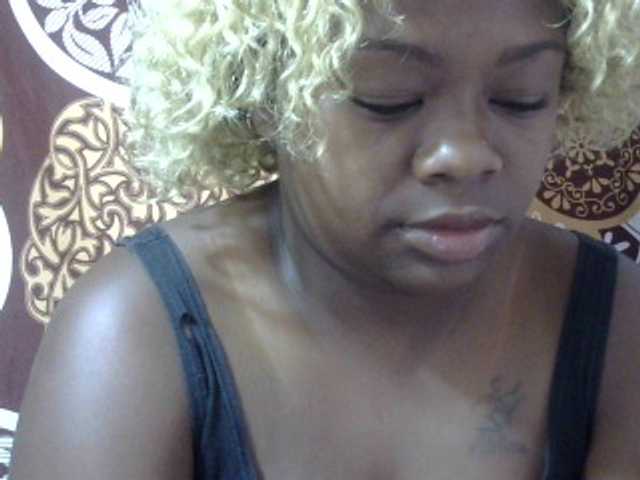Pinay-Sexy live cam on BongaCams