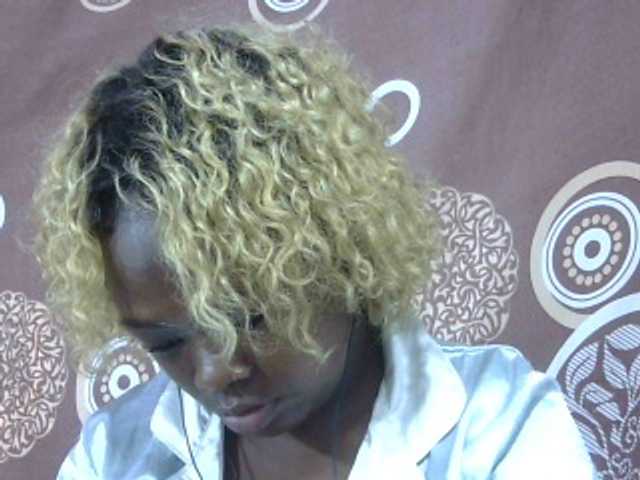 Pinay-Sexy live cam on BongaCams