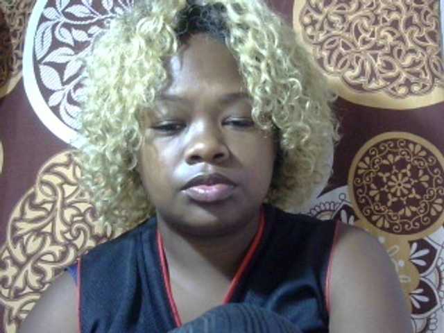 Pinay-Sexy live cam on BongaCams