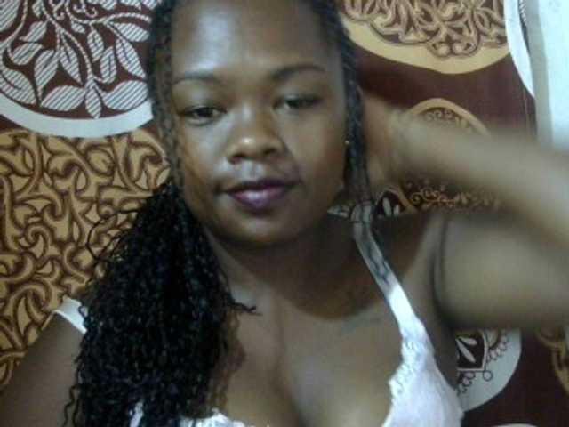 Pinay-Sexy live cam on BongaCams
