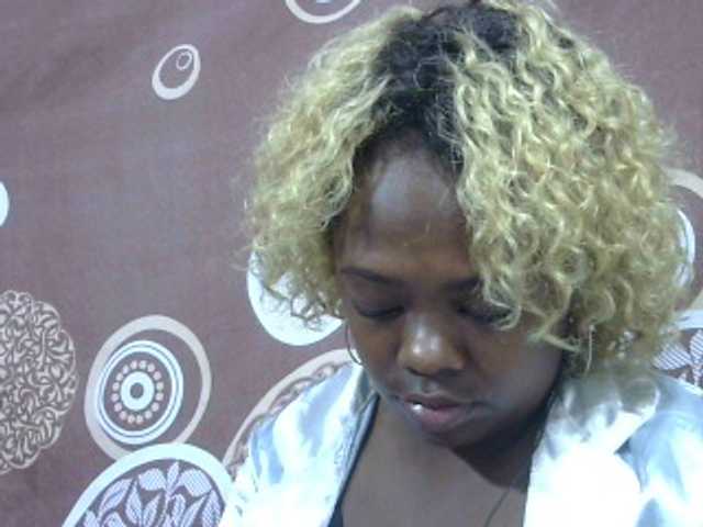 Pinay-Sexy live cam on BongaCams