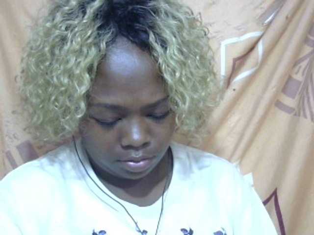 Pinay-Sexy live cam on BongaCams