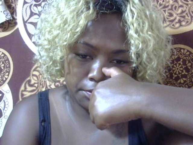 Pinay-Sexy live cam on BongaCams