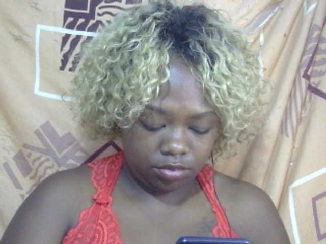 Pinay-Sexy live cam on BongaCams
