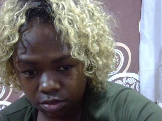 Pinay-Sexy live cam on BongaCams