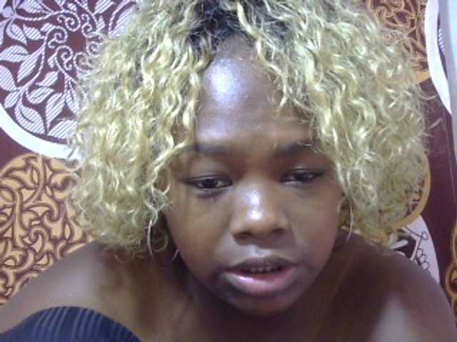 Pinay-Sexy live cam on BongaCams