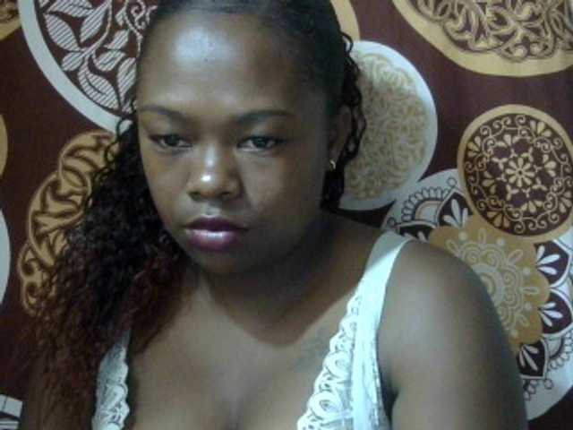 Pinay-Sexy live cam on BongaCams