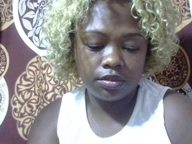 Pinay-Sexy live cam on BongaCams