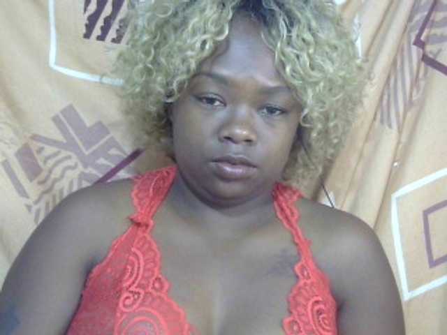 Pinay-Sexy live cam on BongaCams