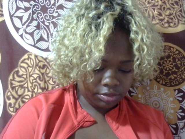 Pinay-Sexy live cam on BongaCams