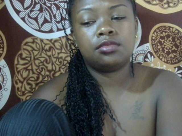 Pinay-Sexy live cam on BongaCams
