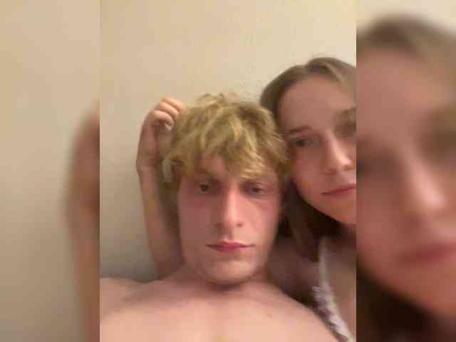 LOVEEESEEEX69 webcam