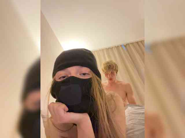 LOVEEESEEEX69 Live Webcam on BongaCams