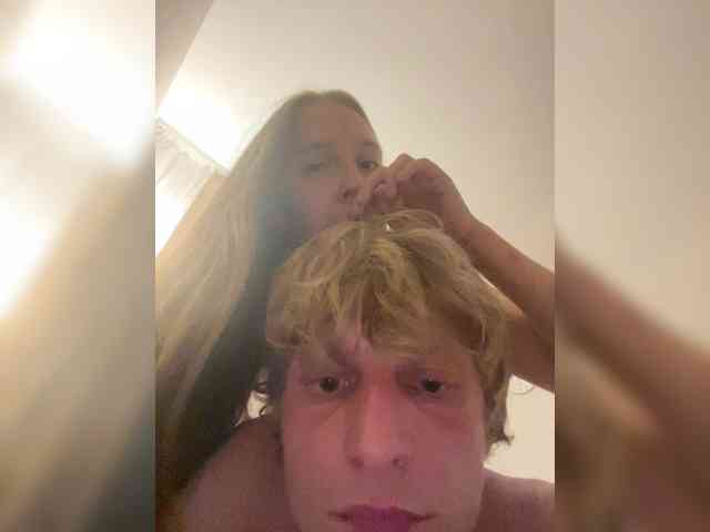 LOVEEESEEEX69 webcam