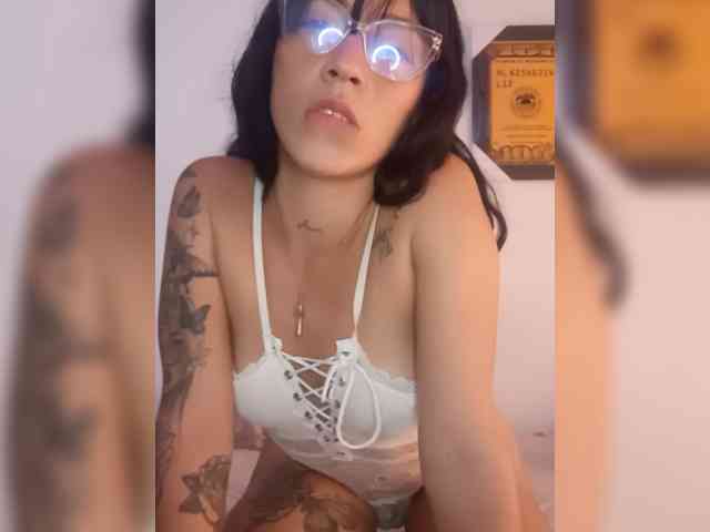 Sofia692 webcam