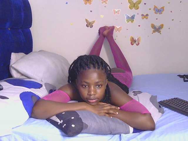 PinkCoochie22 live cam on BongaCams