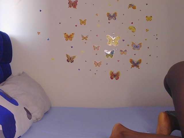 PinkCoochie22 live cam on BongaCams