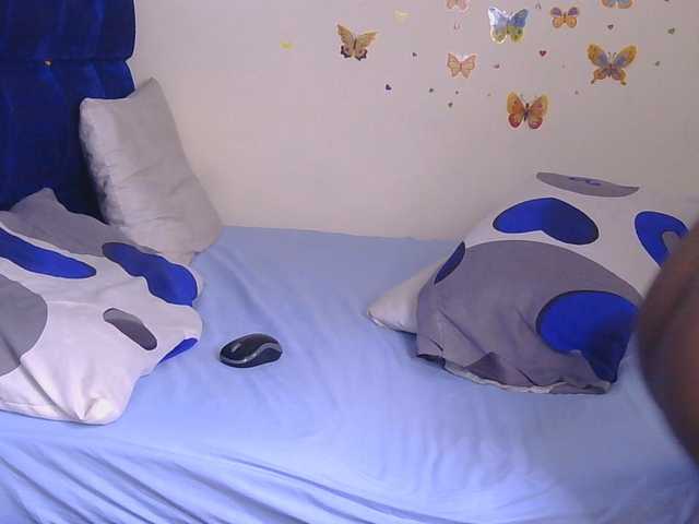 PinkCoochie22 live cam on BongaCams