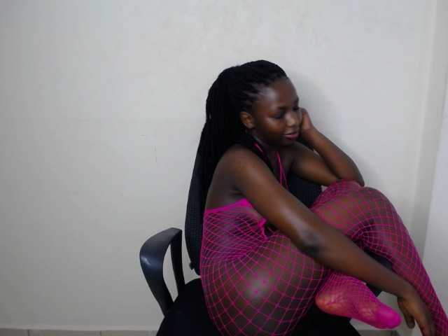 PinkCoochie22 live cam on BongaCams