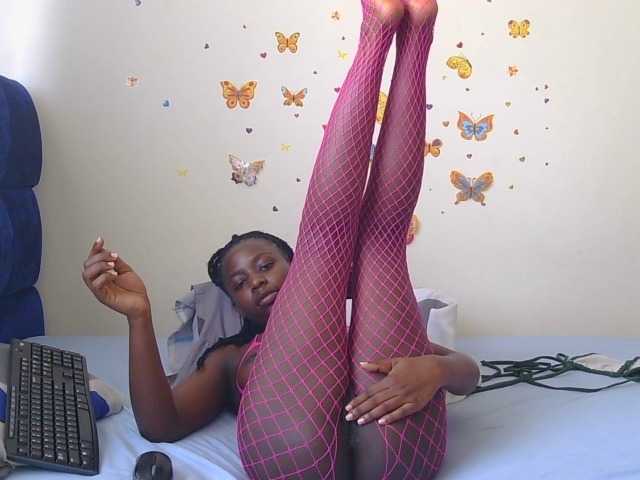 PinkCoochie22 live cam on BongaCams