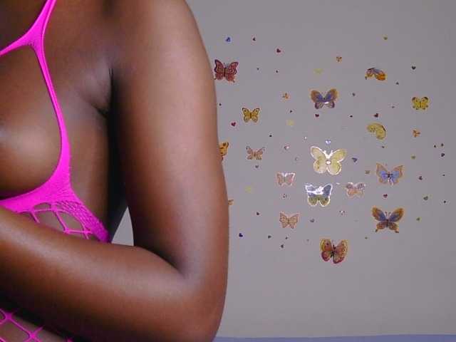 PinkCoochie22 live cam on BongaCams