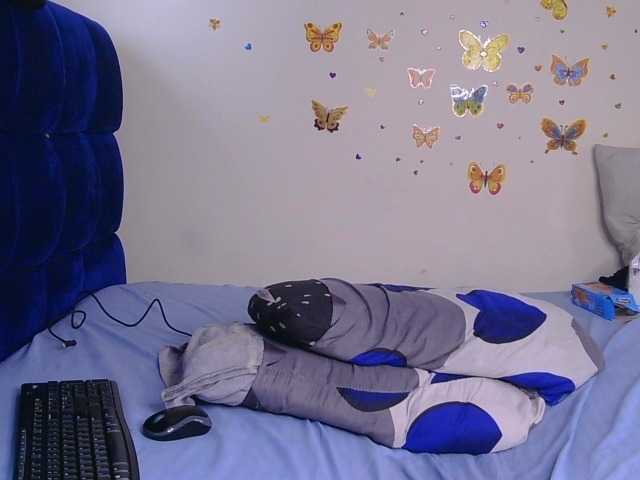 PinkCoochie22 live cam on BongaCams