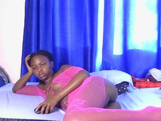 PinkCoochie22 live cam on BongaCams