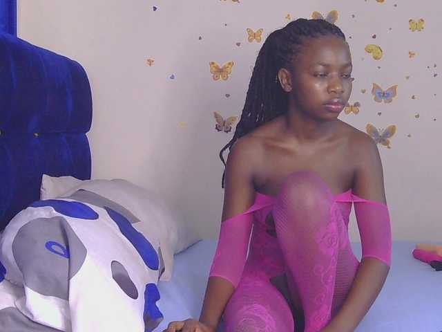 PinkCoochie22 live cam on BongaCams