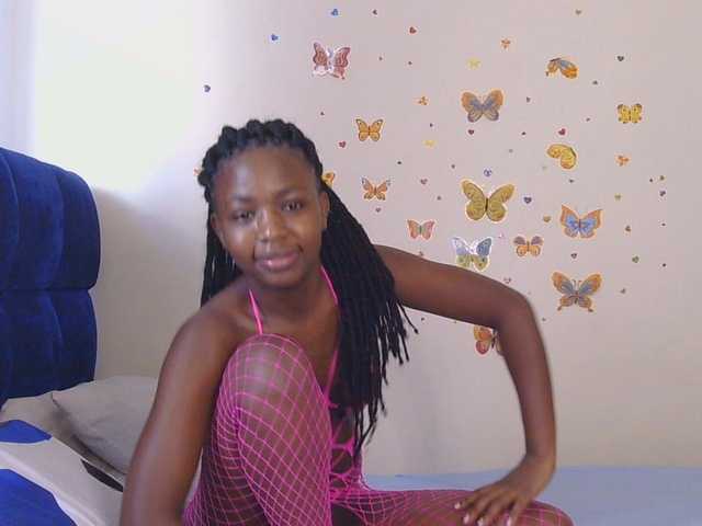 PinkCoochie22 live cam on BongaCams