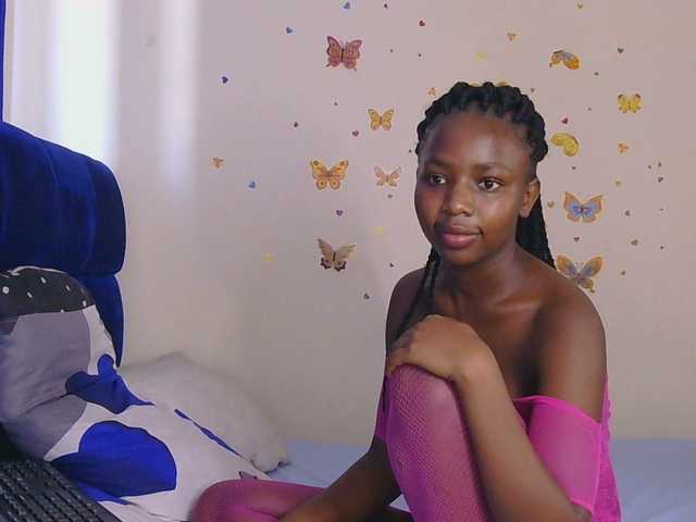 PinkCoochie22 live cam on BongaCams