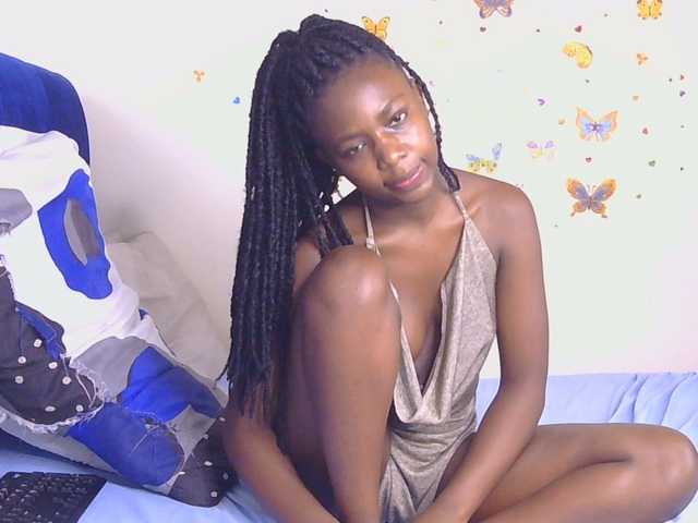 PinkCoochie22 live cam on BongaCams